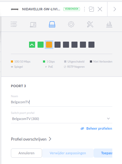 Rechts de switch waarop de TV is aangesloten (poort 3) met hetzelfde VLAN.